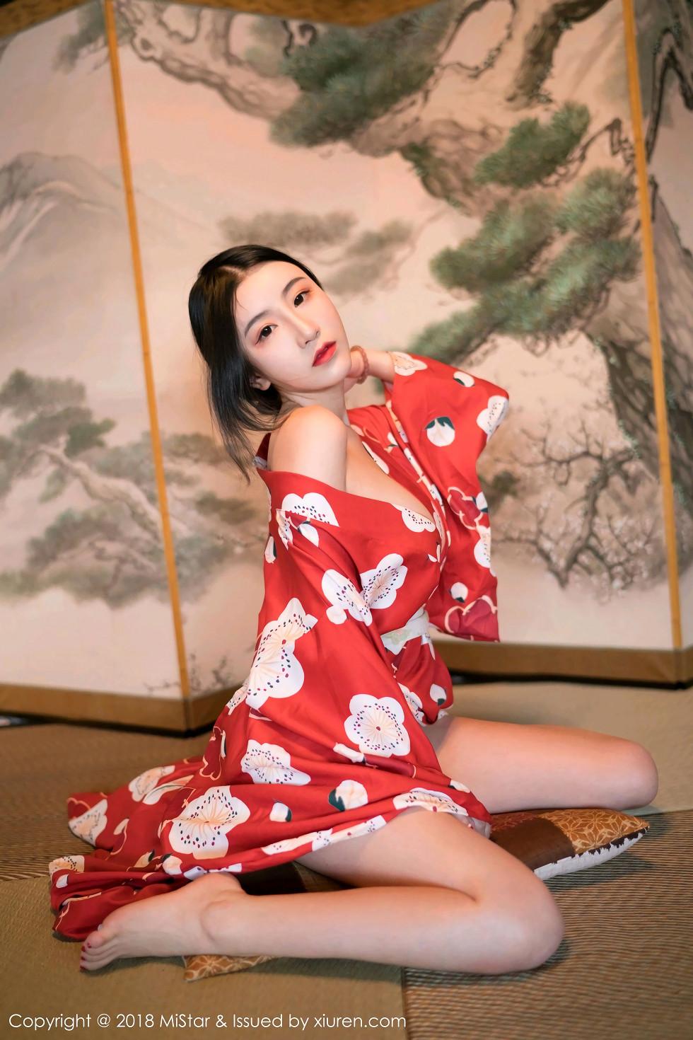 谢芷馨Sindy北海道旅拍娇艳红色和服半露豪乳绝美写真43P 2