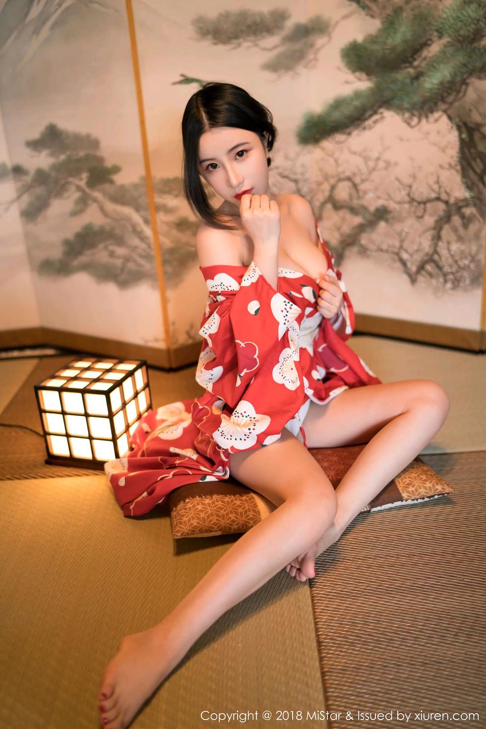 谢芷馨Sindy北海道旅拍娇艳红色和服半露豪乳绝美写真43P 5