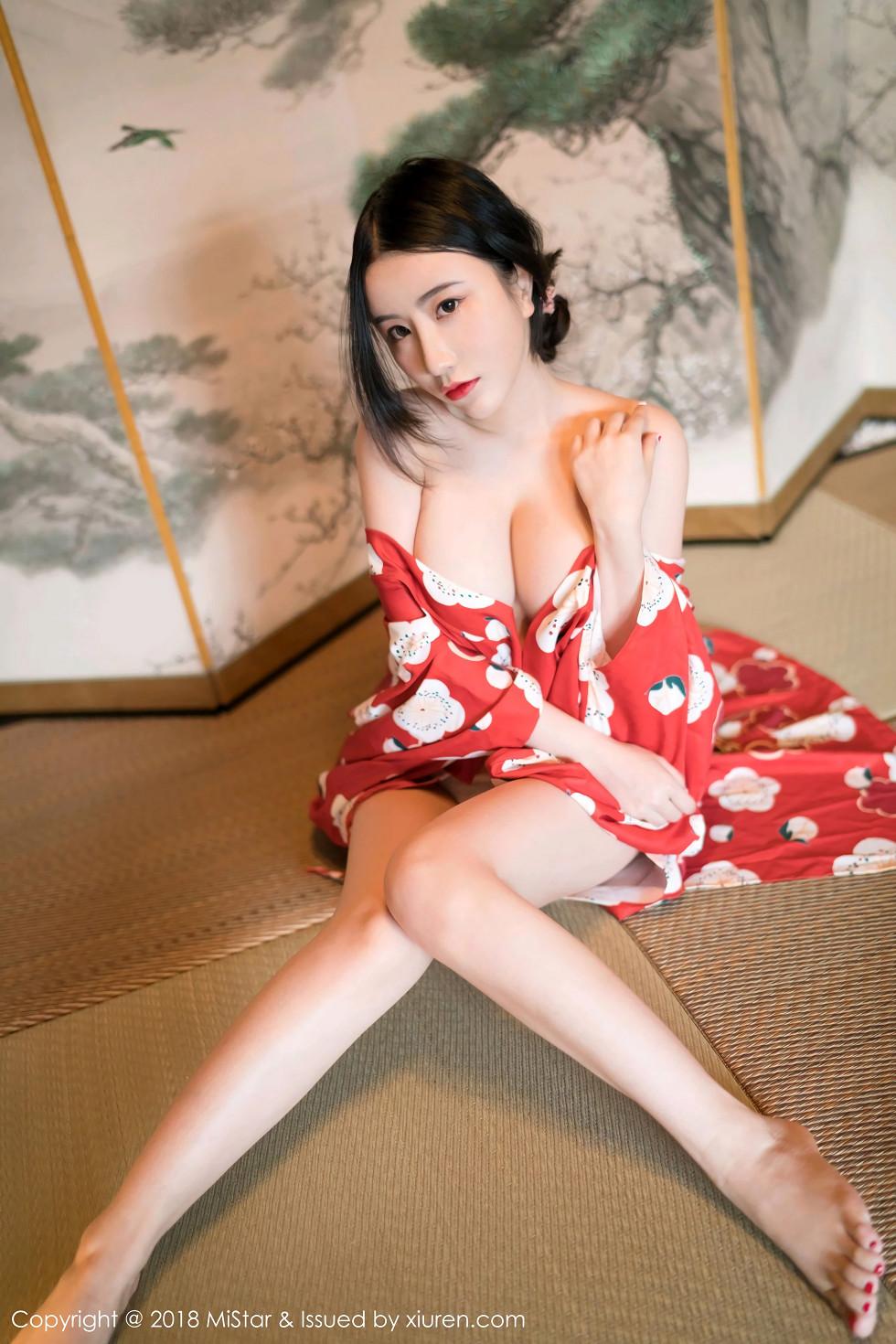 谢芷馨Sindy北海道旅拍娇艳红色和服半露豪乳绝美写真43P 7