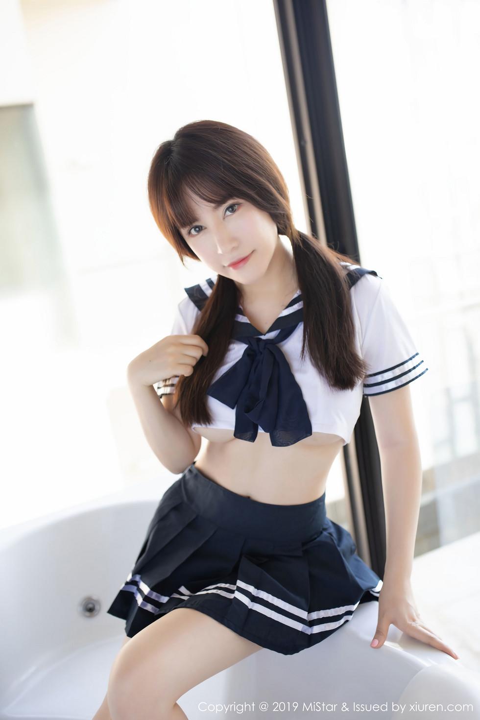 夏希子私房浴缸清纯校服真空秀火辣身材完美绝美写真42P