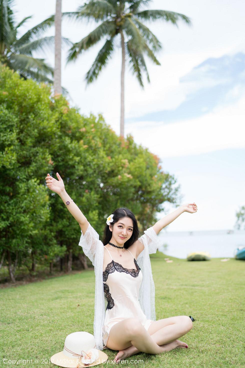 Xiao Reba Jami Travel Photoshoot Pink Lace Panties with Lace-Trimmed White Stockings Gorgeous Photo Set 50P 7