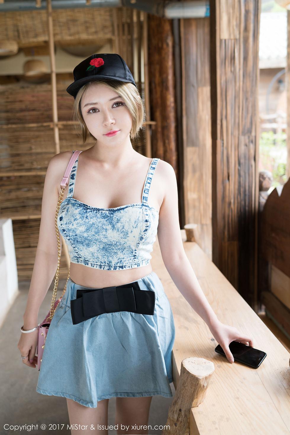 Sexy Kai Zhu BuiBui Lijiang Photoshoot White Lace Panties Seductive Beautiful Photo Set 40P