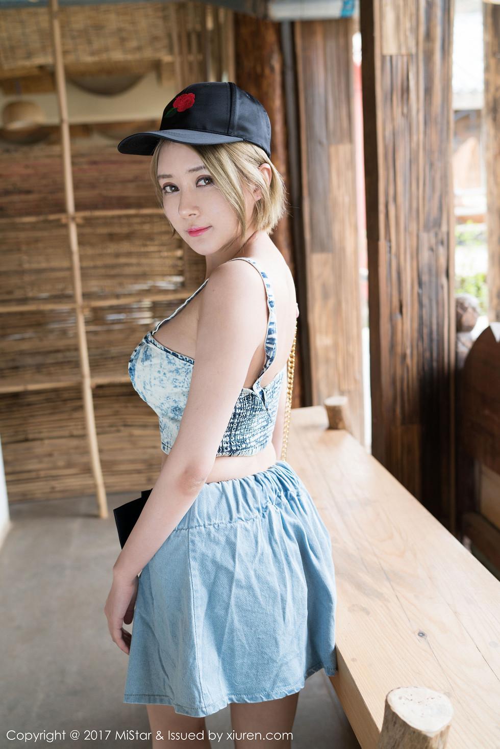 Sexy Kaizhu BuiBui Lijiang Travel Photoshoot White Lace Underwear Seductive Gorgeous Pictures 40P 2