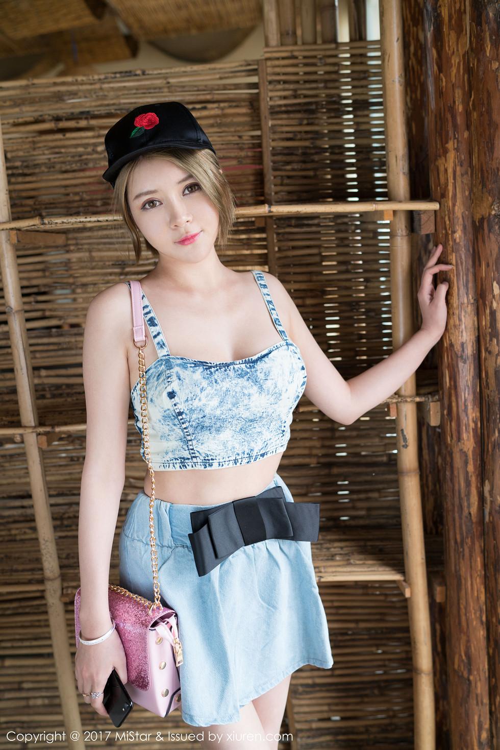 Sexy Kaizhu BuiBui Lijiang Travel Photoshoot White Lace Underwear Seductive Gorgeous Pictures 40P 3