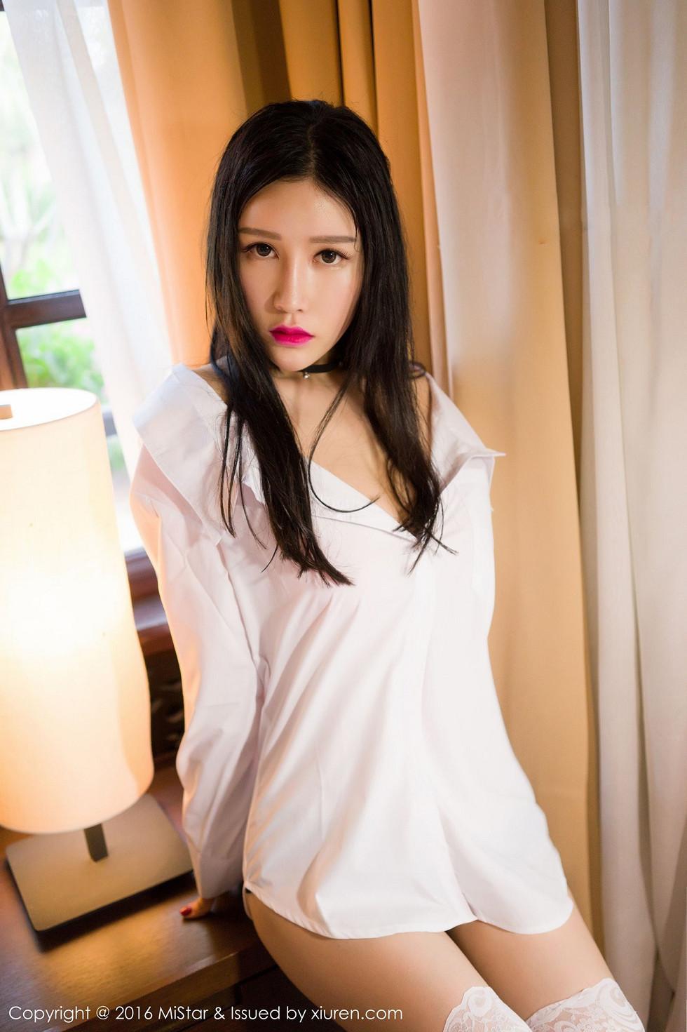 Yu Ji Una Langkawi photoshoot fourth set partially undressed shirt showing magnificent breasts alluring photos 45P 9