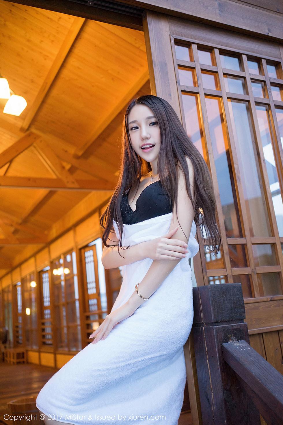 Elegant Liu Yining Lynn Lijiang travel photoshoot black bikini showcasing fair delicate skin sexy pictorial 56P 4
