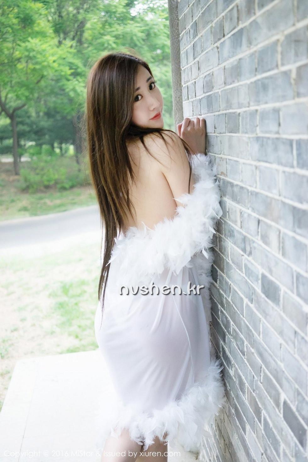 Wang Wanyou Quenna Red Lingerie Beautiful Bra Thong Ultimate Gorgeous Photoshoot 28P 8