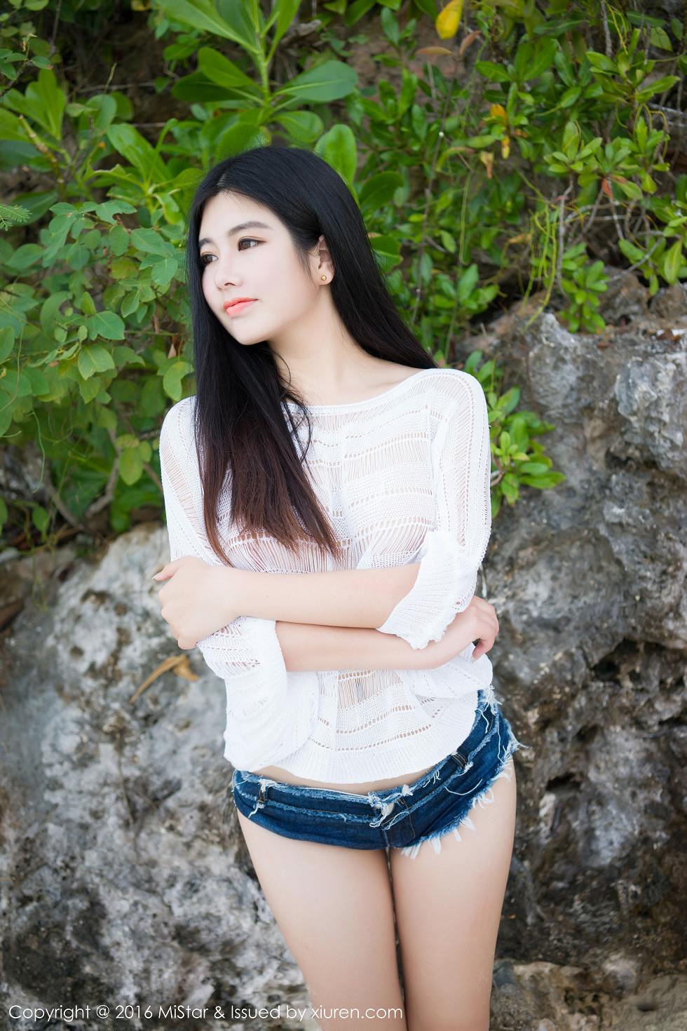 Nalo Selena Moore Island travel photoshoot white sheer mesh top show off bust photo set 60P 3