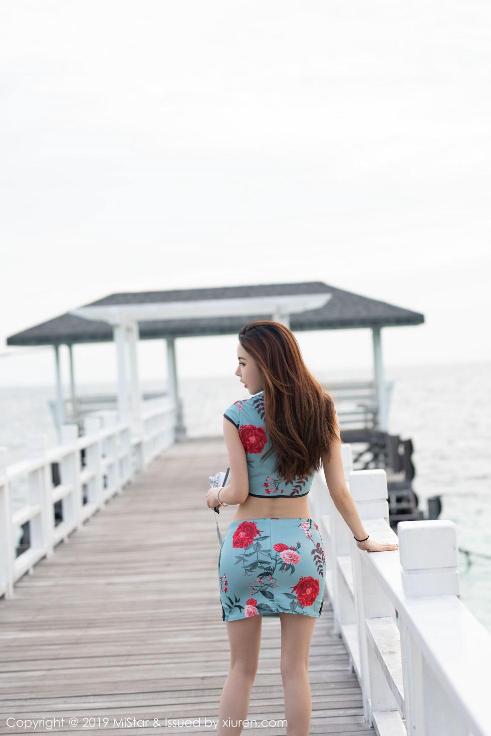 沈佳熹仙本那旅拍户外华丽古韵旗袍装扮性感写真40P 3